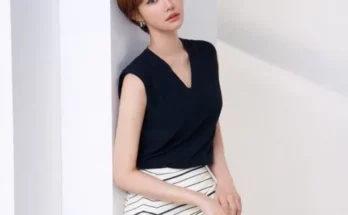 가성비최고 24SS 최신상. 세련된 컬러 조합의 보트넥 니트 3종 SET 모르간 보트넥 니트 3종 가격 최저가